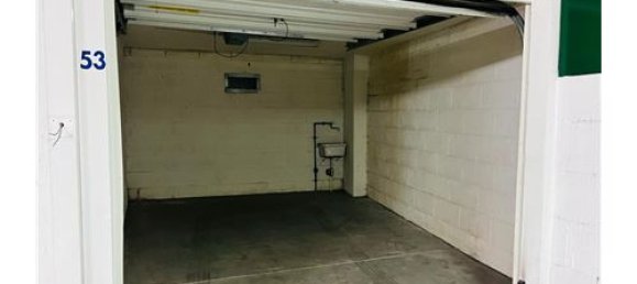 1 room Garage in Rome, Italy No. 275973 8