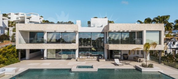 Villa de 5 dormitorios en Málaga, Spain No. 33647 3