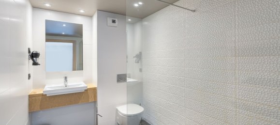 2 bedrooms Apartment in Les Belleville, France No. 1264 9