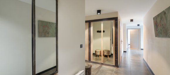 2 bedrooms Apartment in Les Belleville, France No. 1264 10