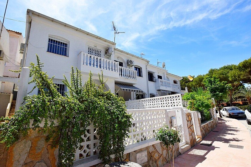 3 bedrooms Townhouse in La Zenia, Spain No. 14298