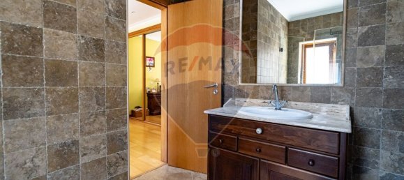 4 bedrooms House in Cernache, Portugal No. 25916 33