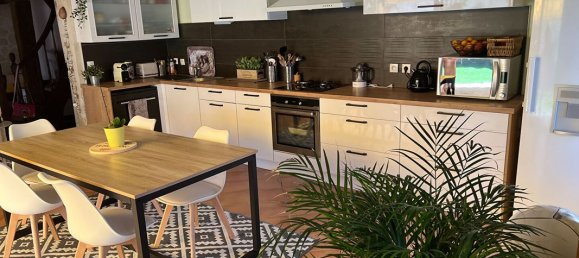 2 bedrooms House in L'Ile-Bouchard, France No. 77949 2