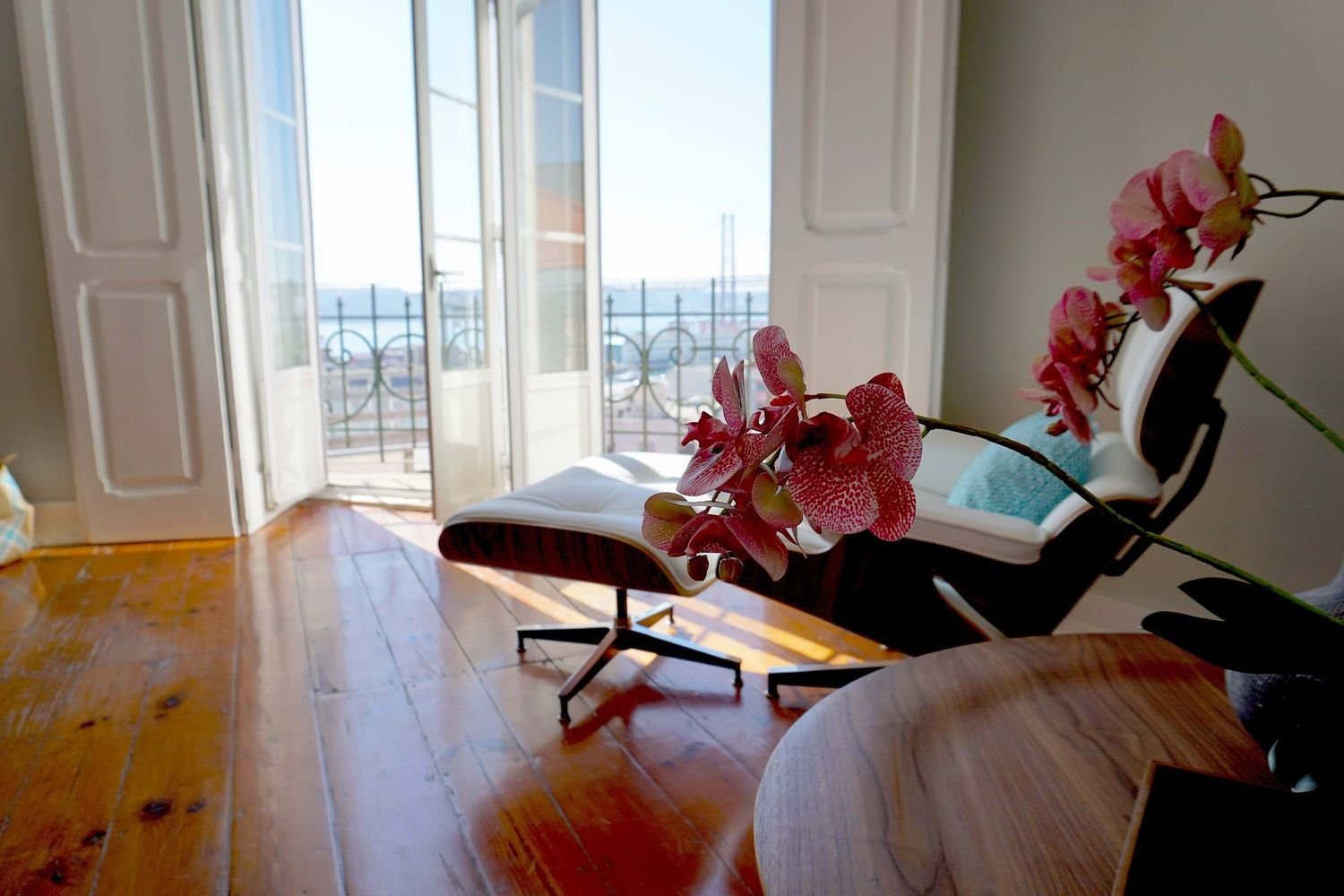 3 bedrooms Apartment in Lisbon, Portugal No. 120663