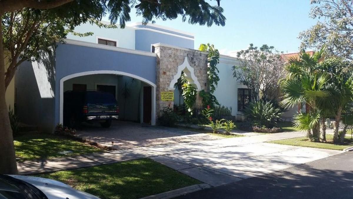 3 bedrooms House in Yucatan, Mexico No. 167633
