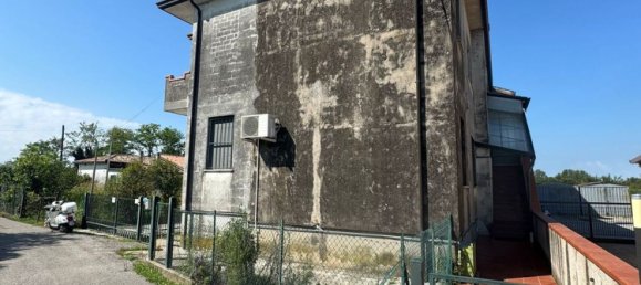 10 rooms House in Montebelluna, Italy No. 306934 5