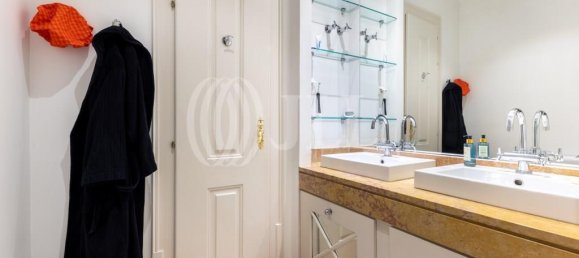 Apartamento de 4 dormitorios en Lisbon, Portugal No. 94015 31