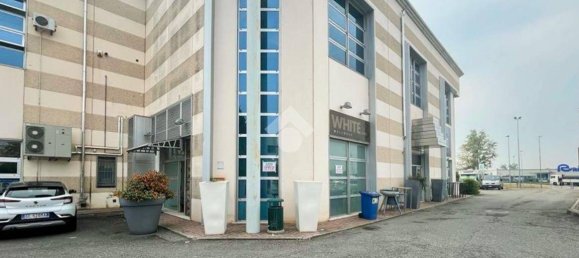 3 rooms Commercial property in Manerbio, Italy No. 119459 7