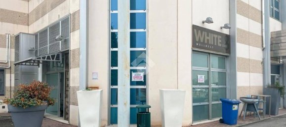 3 rooms Commercial property in Manerbio, Italy No. 119459 3