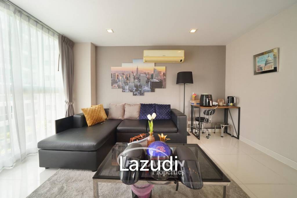 3 bedrooms Condo in Pattaya, Thailand No. 17421