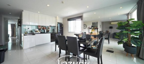 3 bedrooms Condo in Pattaya, Thailand No. 17421 2