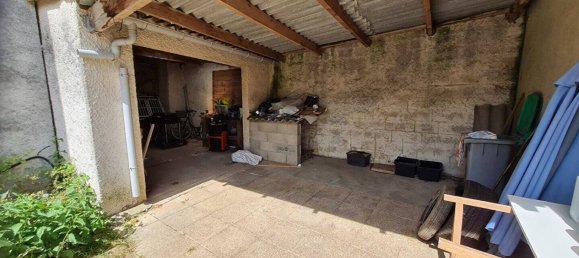 Villa de 3 dormitorios en Maintenon, France No. 88894 2