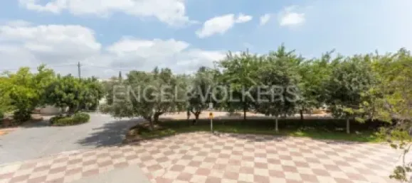 5 bedrooms House in Paterna, Spain No. 174196 9