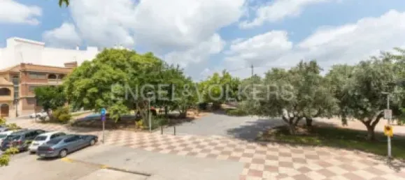 5 bedrooms House in Paterna, Spain No. 174196 8