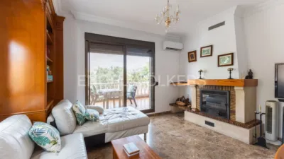 5 bedrooms House in Paterna, Spain No. 174196