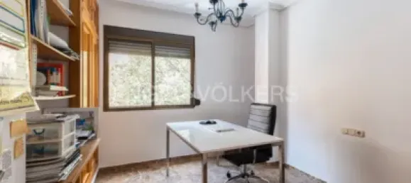 5 bedrooms House in Paterna, Spain No. 174196 12