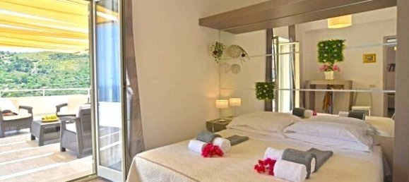 Вилла с 5 спальнями в Чефалу, Италия № 291814 4