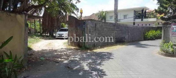 Terrain à Legian, Indonesia 3600m² No. 4173 13