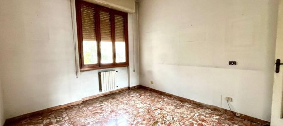 3 bedrooms Apartment in Florence, Italy No. 109027 11