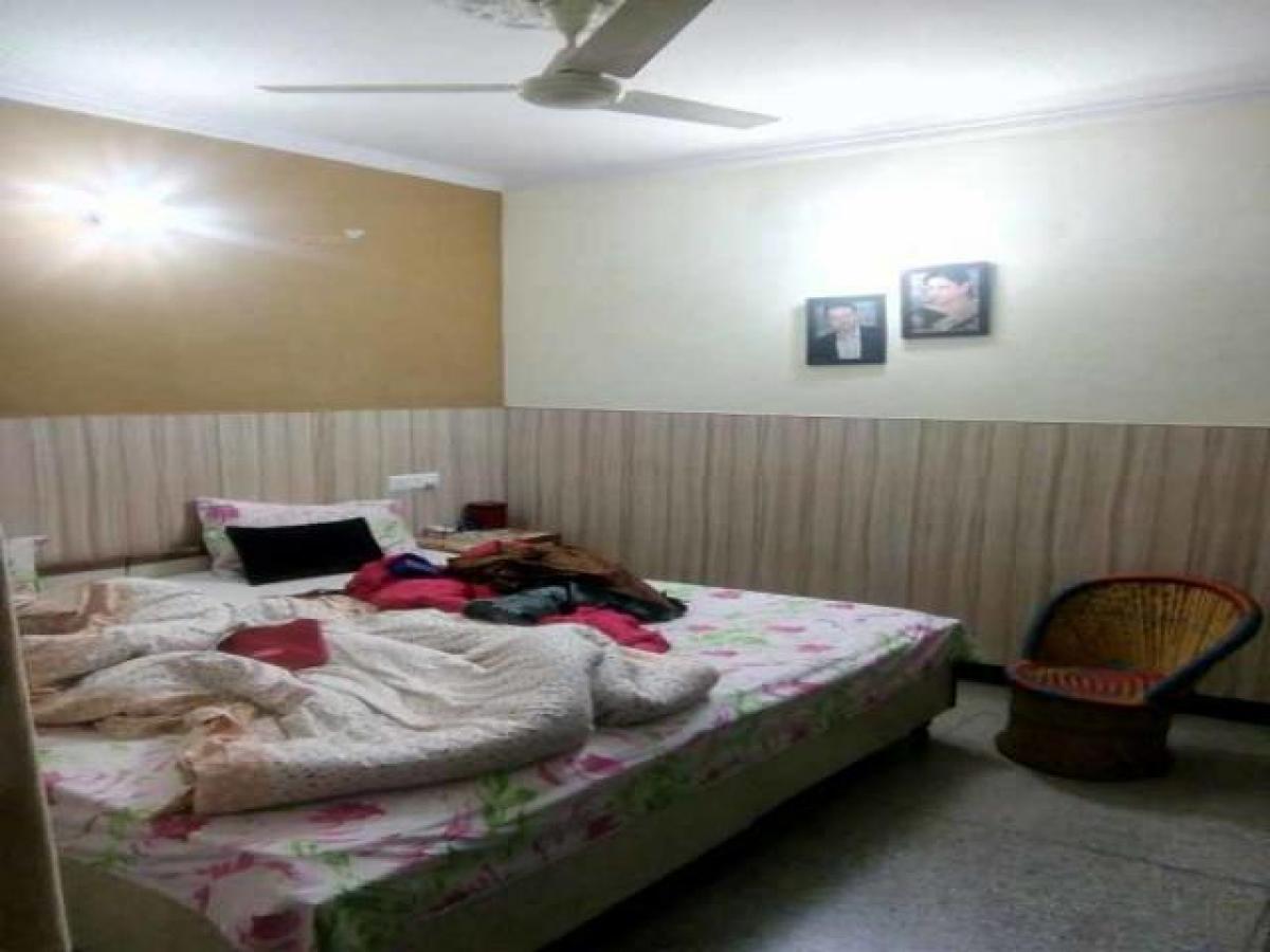 Студия в Газиабад, Индия № 21796