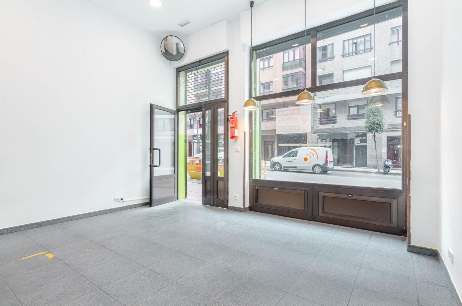 45m² Commercial property in Oviedo, Spain No. 271817