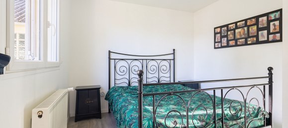 Casa de 3 dormitorios en Bezons, France No. 181407 8