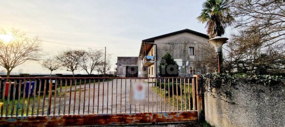 6 bedrooms Villa in Villa Estense, Italy No. 175269 14