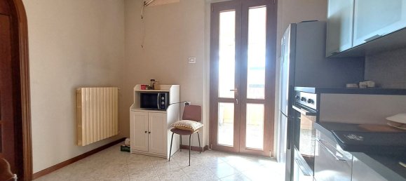 3 Schlafzimmer Wohnung in Prato, Italy, Nr. 338813 14