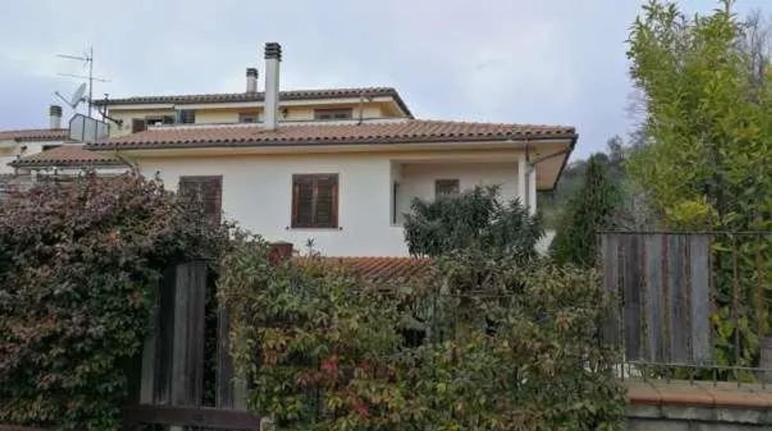 Apartamento de 3 divisões em Fiano Romano, Italy N.º 197726