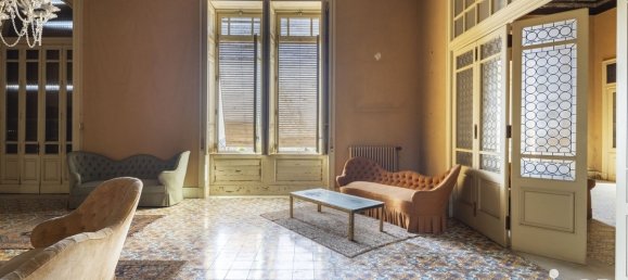 10 غرف نوم فيلا في Sant'Agata li Battiati, Italy رقم 39063 15