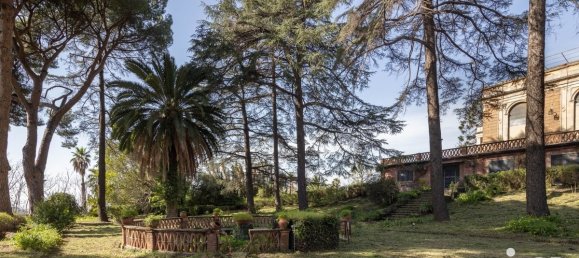 10 غرف نوم فيلا في Sant'Agata li Battiati, Italy رقم 39063 22