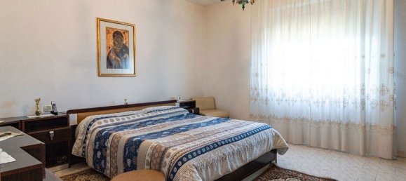 Квартира с 6 комнатами в Рокка Сан Джованни, Италия № 278443 26