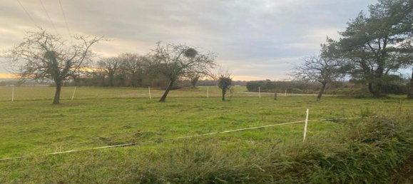 880m² Land in Ploermel, France No. 207191 2