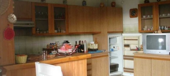 6 rooms Apartment in Marsciano, Italy No. 125021 4