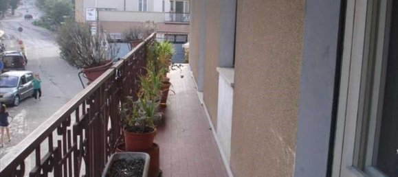 6 rooms Apartment in Marsciano, Italy No. 125021 3