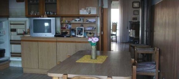 6 rooms Apartment in Marsciano, Italy No. 125021 6