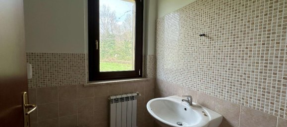 7 rooms House in Nocera Umbra, Italy No. 175710 10