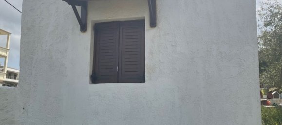 90m² Commercial property in Heraklion, Greece No. 3644 5