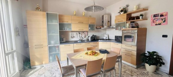 4 rooms House in Termoli, Italy No. 17519 5