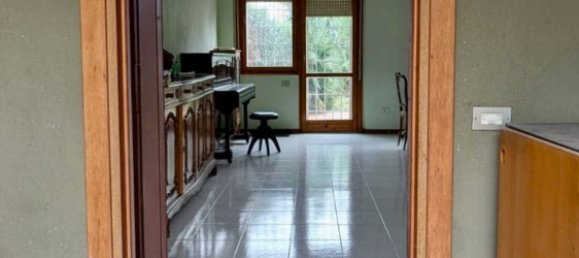 7 rooms House in Rome, Italy No. 251255 4