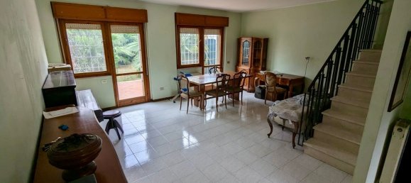 7 rooms House in Rome, Italy No. 251255 5