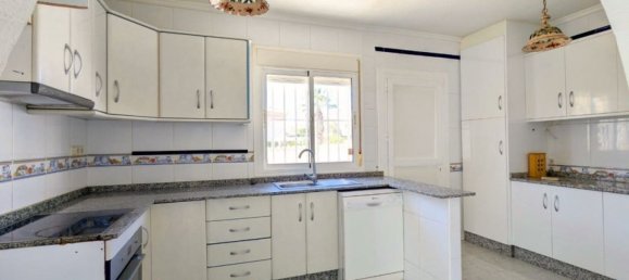 3 bedrooms House in Ciudad Quesada, Spain No. 187958 6