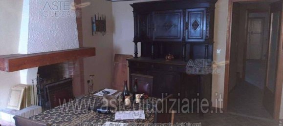 2 bedrooms Apartment in Asti, Italy No. 264984 6