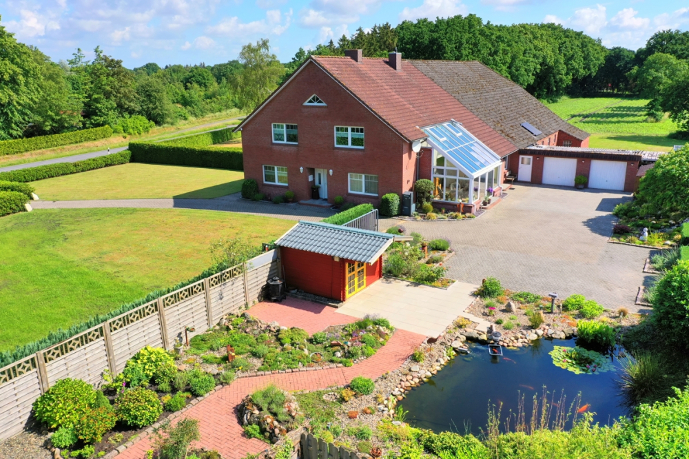  Castillos de 6 habitaciónes en Wittmund, Germany No. 113349