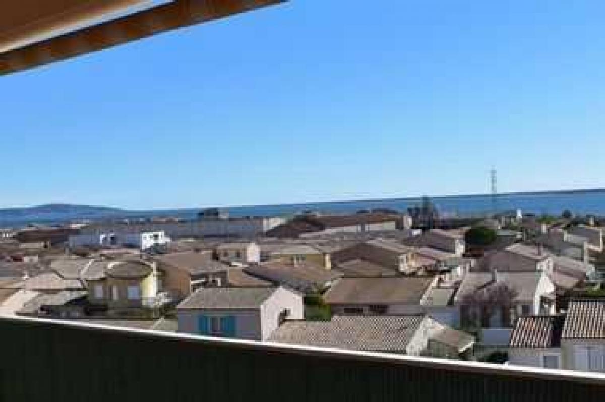 Condominio de 2 dormitorios en Marseillan, France No. 35286