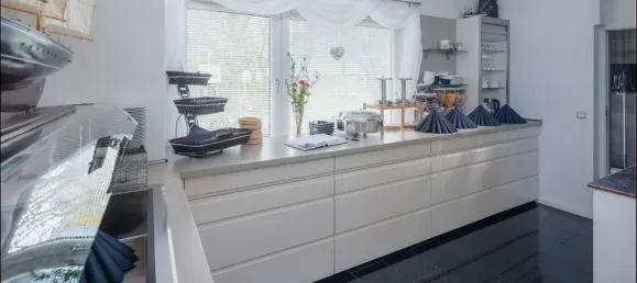 Hôtel à Pinneberg, Germany 676m² No. 84695 17