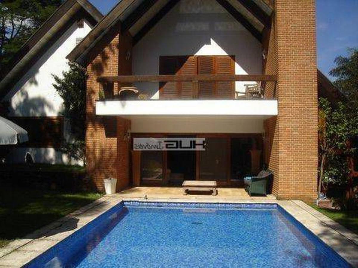 Casa de 5 dormitorios en Sao Paulo, Brazil No. 458479