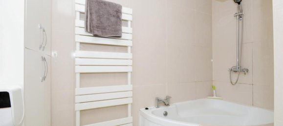 5 bedrooms House in Harrow, United Kingdom No. 6309 5