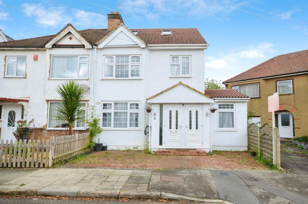 5 bedrooms House in Harrow, United Kingdom No. 6309