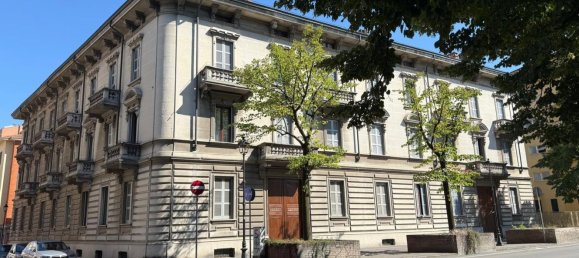 4 rooms Apartment in Parma, Italy No. 291828 2